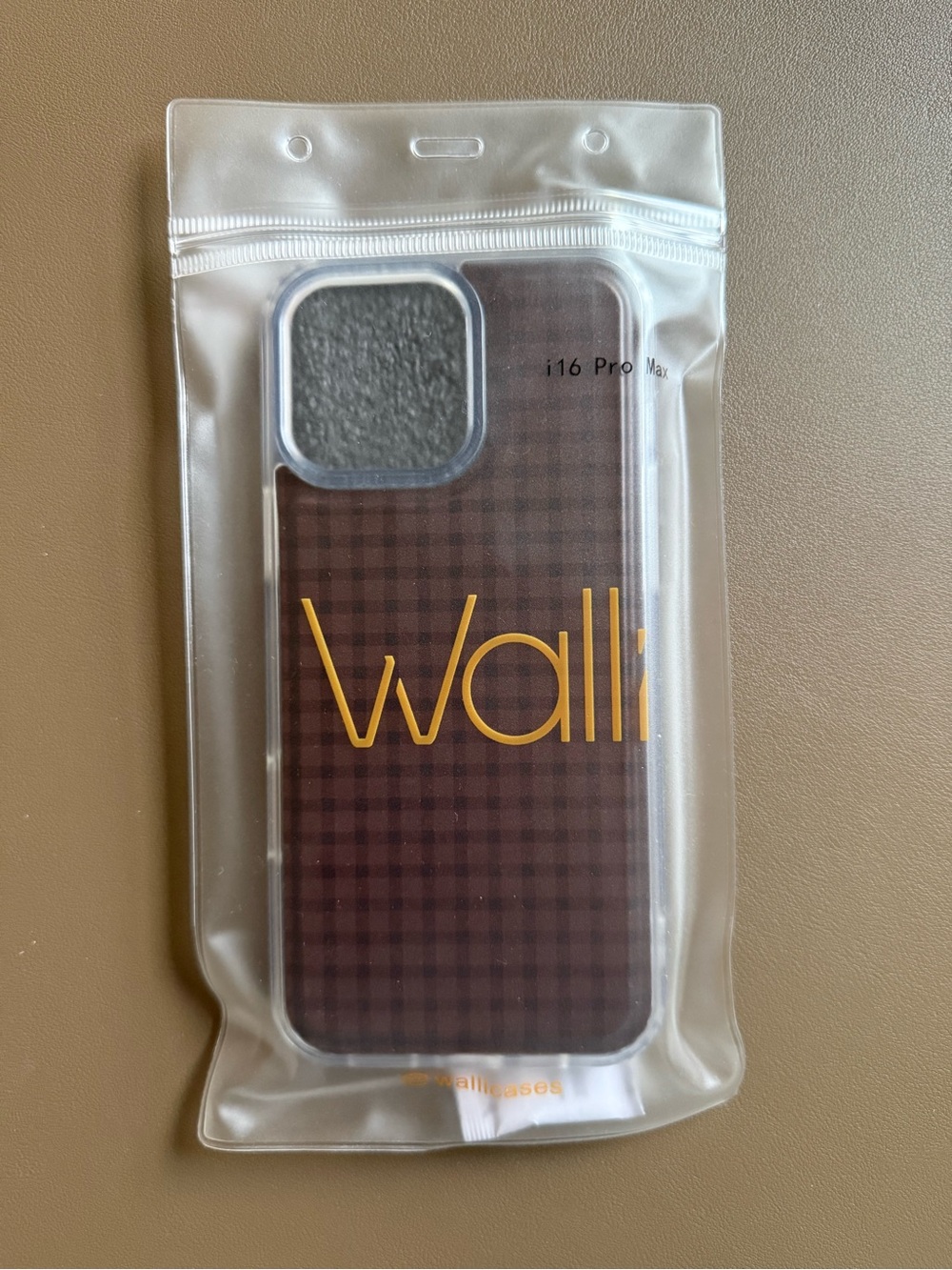 NEW Walli Cafe Gingham iPhone Case - iPhone 16 Pro Max